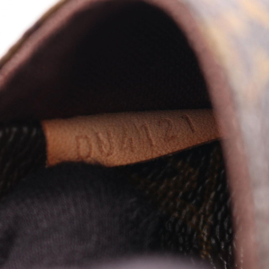 Louis Vuitton Shoulder Bag Menilmontant PM Leather — view 5