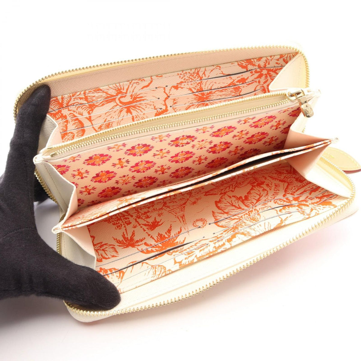 Louis Vuitton Round Wallet Zippy by the Pool Coral Leather — view 3