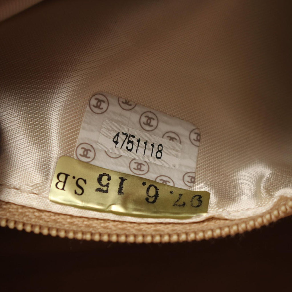 Chanel Handbag Quilted Beige Lambskin — view 5