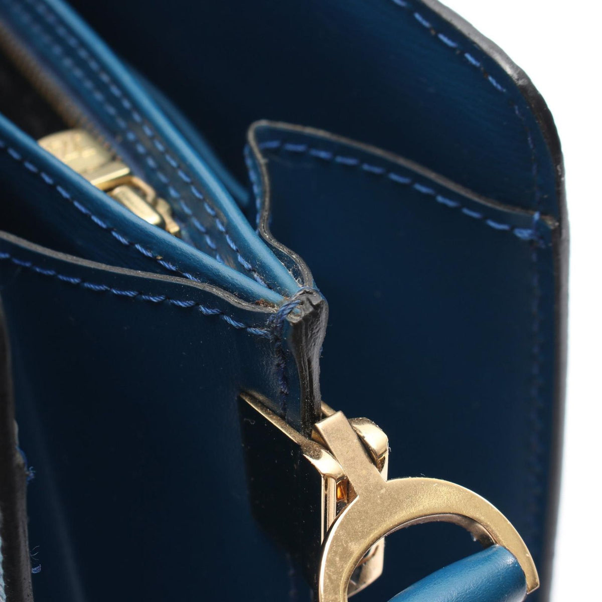 Louis Vuitton Shoulder Bag Capucines Epi Toledo Blue Leather — view 7