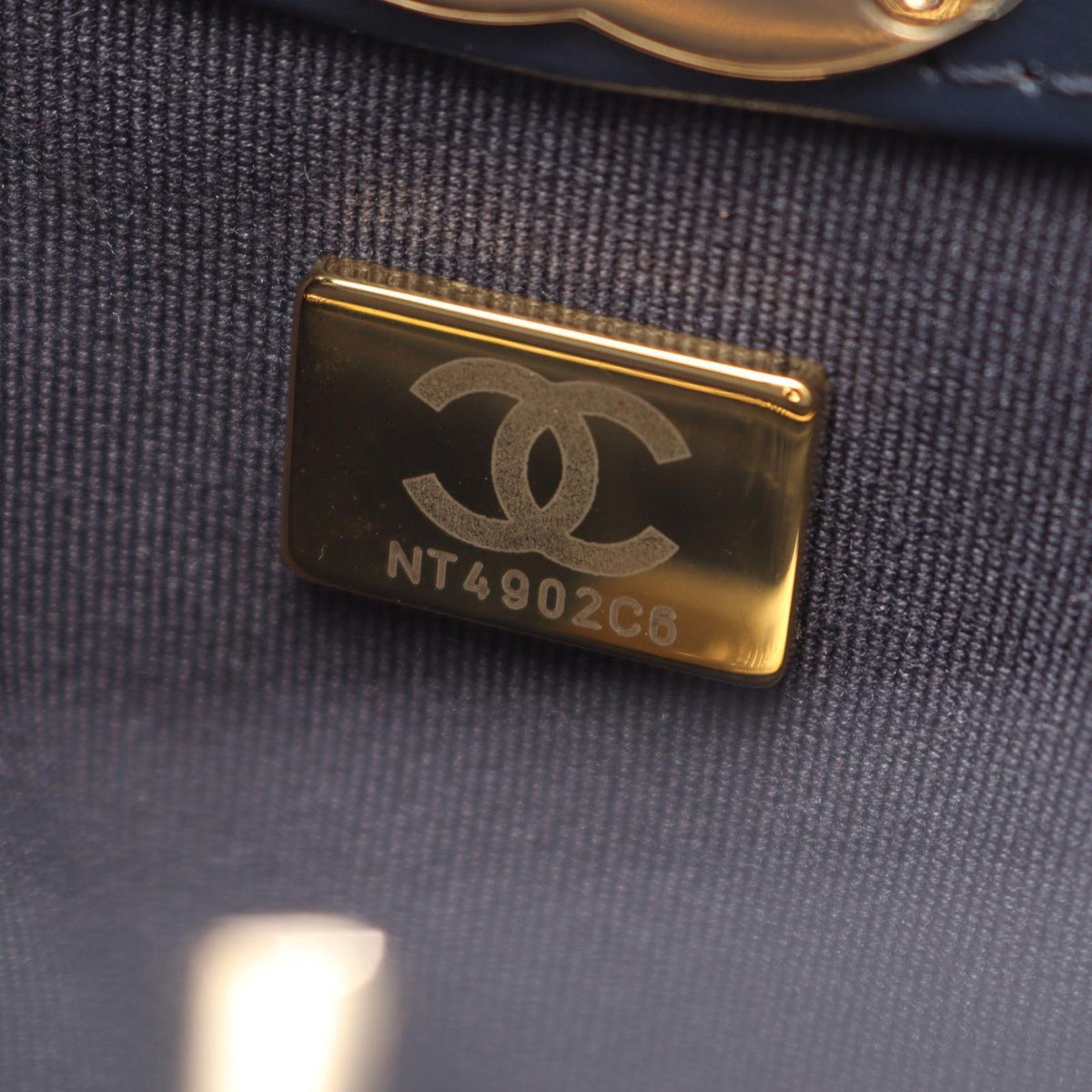 Chanel Shoulder Bag 31 2-Way Navy Leather 31 Mini Shopping — view 5