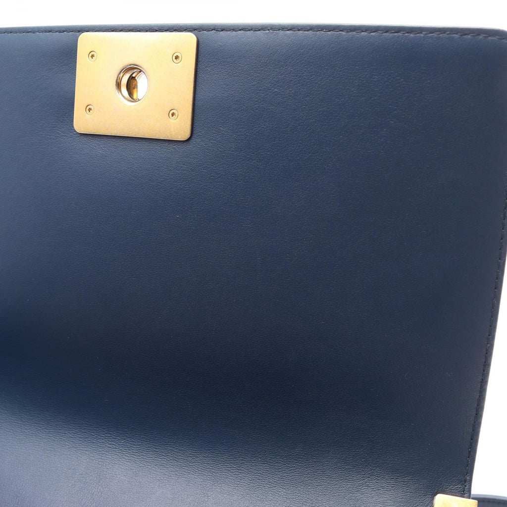 Chanel Shoulder Bag Boy Chevron V-stitch Blue Red White Leather Chain — view 6