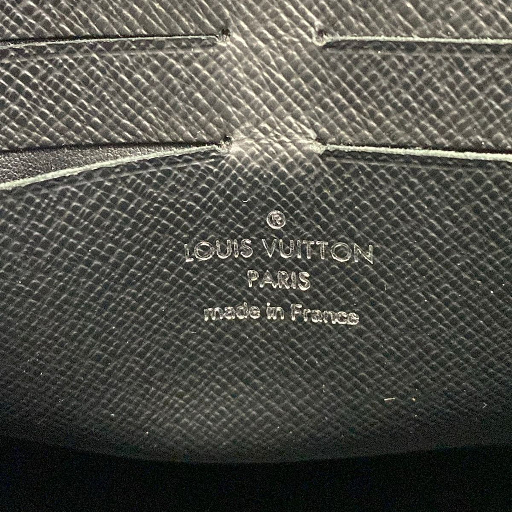 Louis Vuitton Clutch Damier Graphite Pochette Voyage MM — view 8