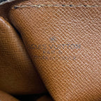 Louis Vuitton Handbag Monogram Previous Model — view 8