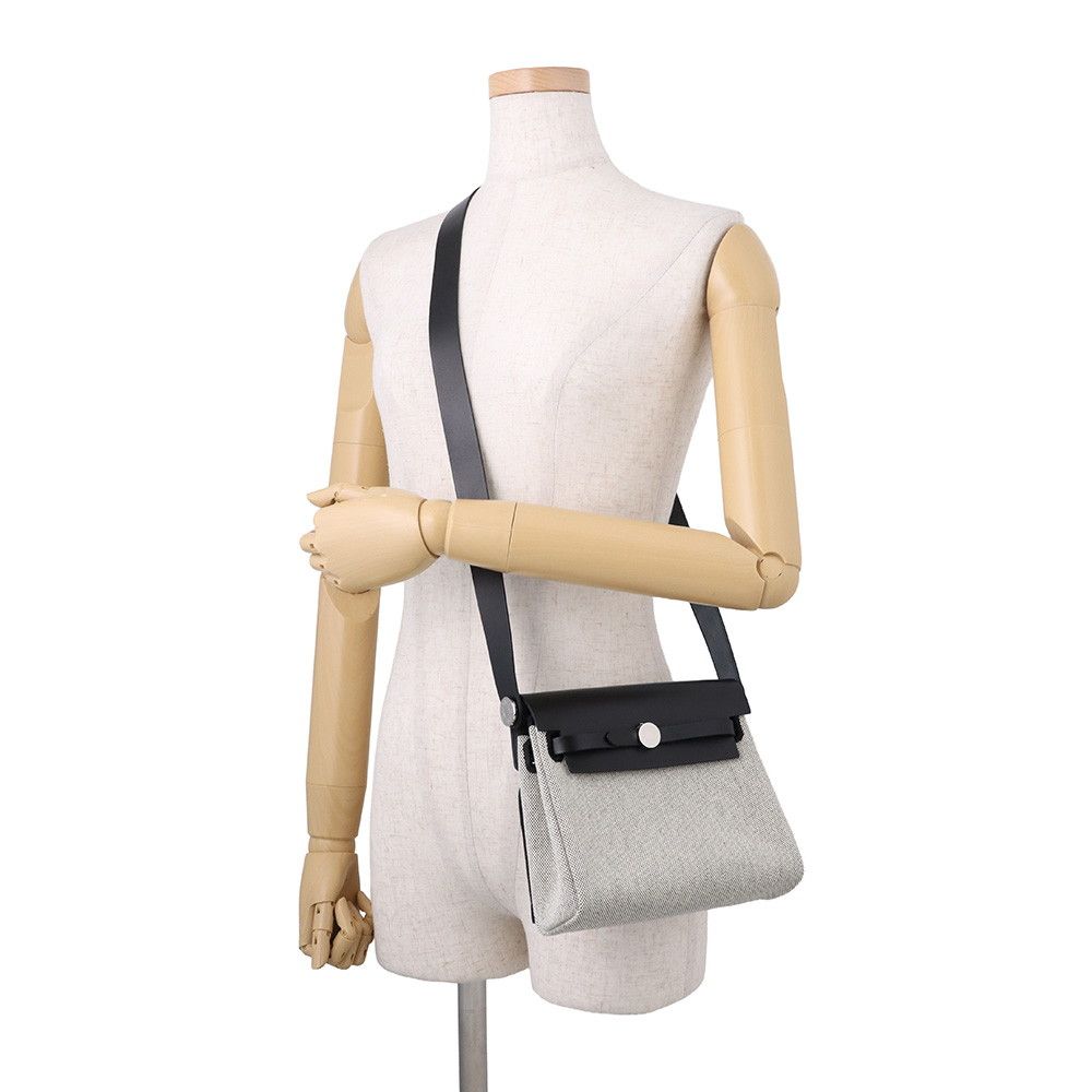 Hermes Shoulder Bag Herbag Zip Mini Ecru Black Silver Toile H Vache Hunter — view 4