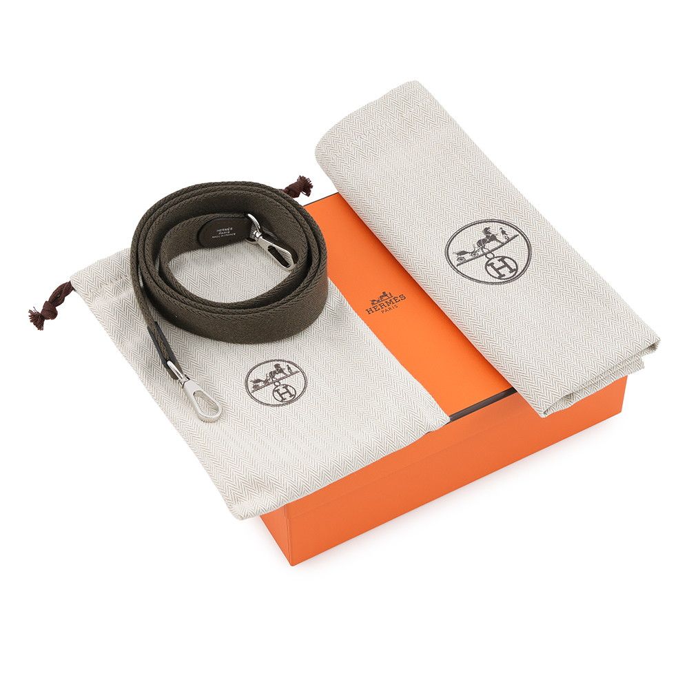 Hermes Shoulder Bag Evelyne TPM 111 Amazon Vert Roden Silver Taurillon Clemence — view 8