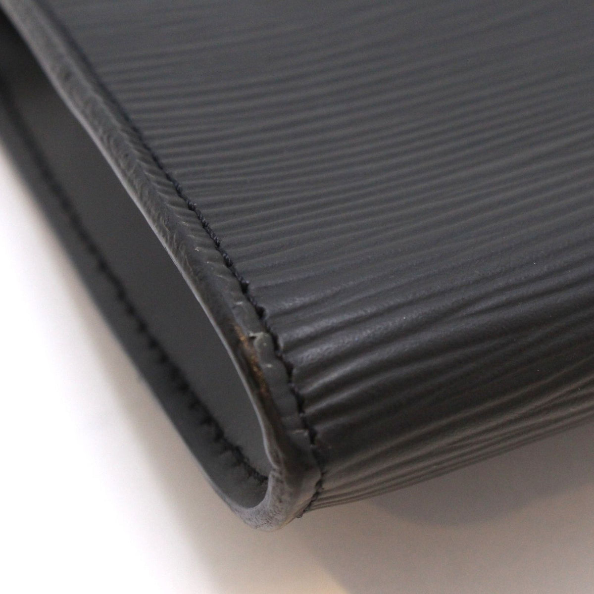 Louis Vuitton Pochette Accessoires Epi Noir Handbag — view 6