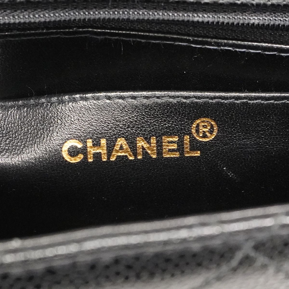 Chanel Shoulder Bag Quilted Caviar Leather Black Gold — view 5