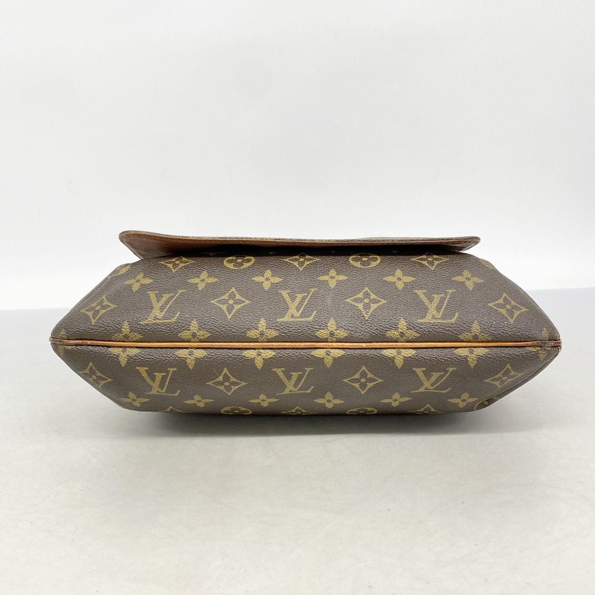 Louis Vuitton Shoulder Bag Monogram Musette Brown — view 3