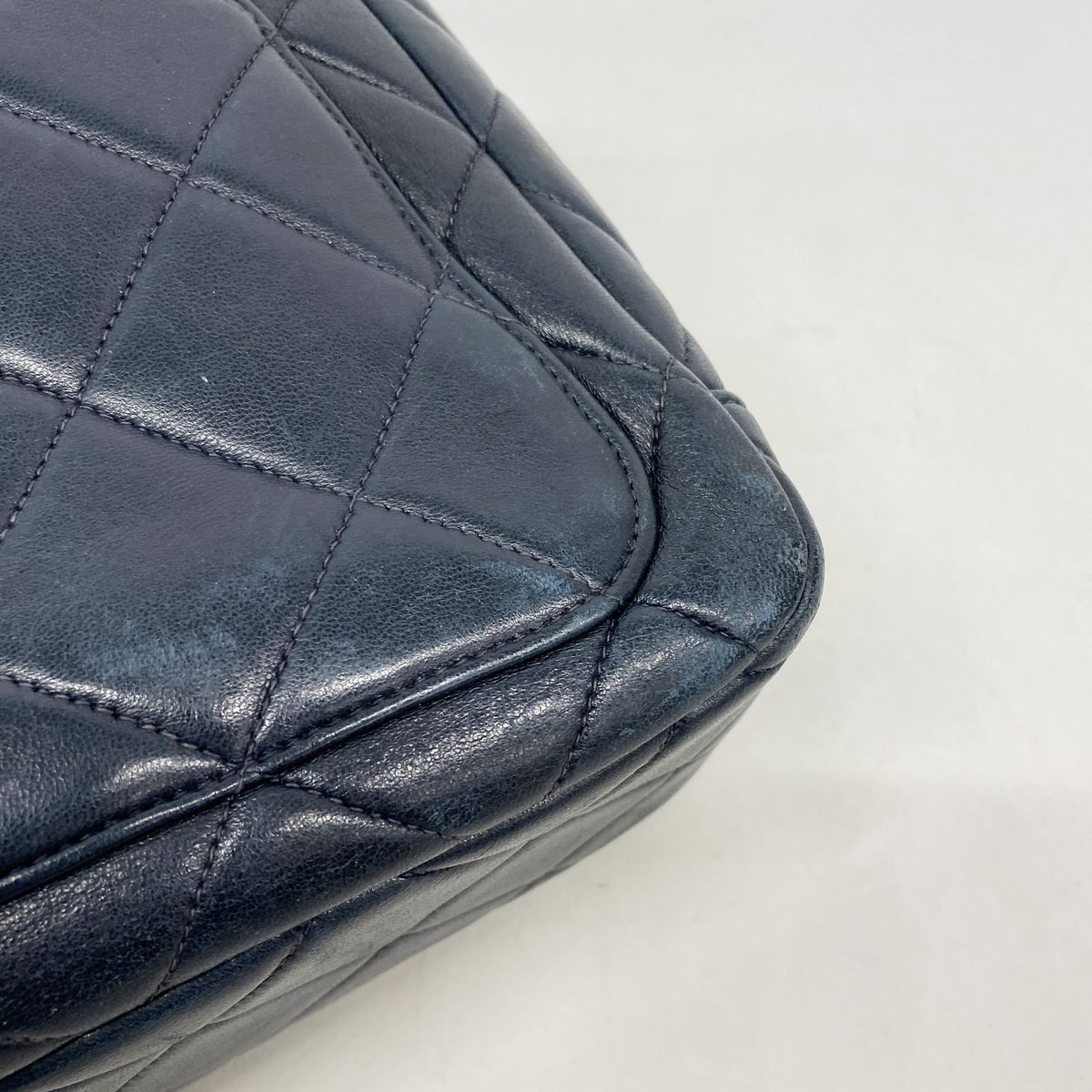 Chanel Handbag Quilted Lambskin Black Gold — view 8