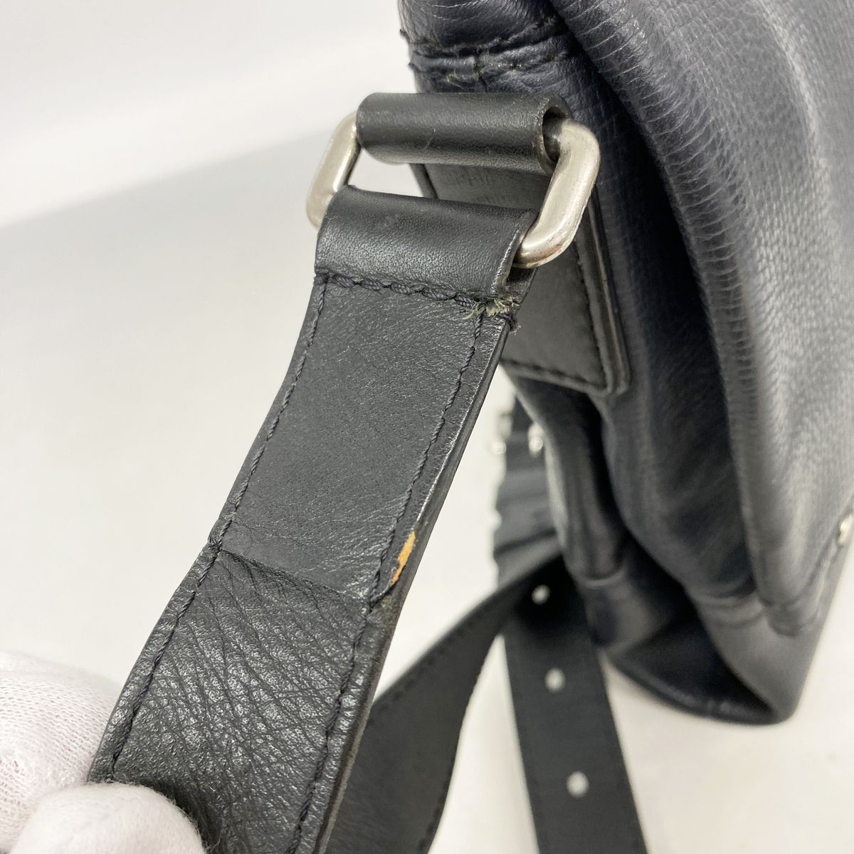 Louis Vuitton Shoulder Bag Utah Canyon Messenger PM Black — view 8