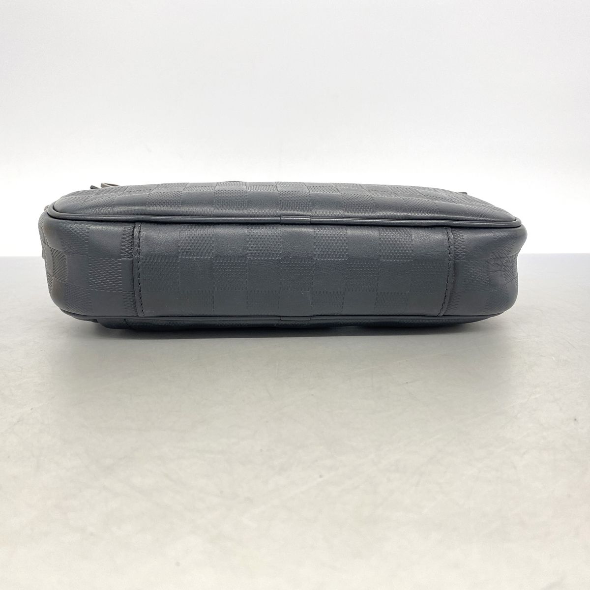 Louis Vuitton Belt Bag Damier Infini Ambler Onyx — view 3