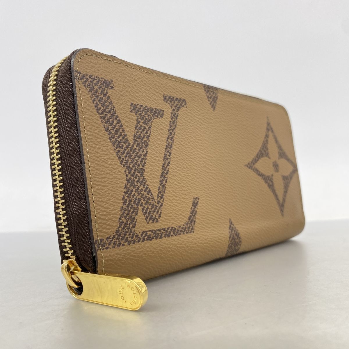Louis Vuitton Wallet Monogram Giant Reverse Zippy Brown — view 2