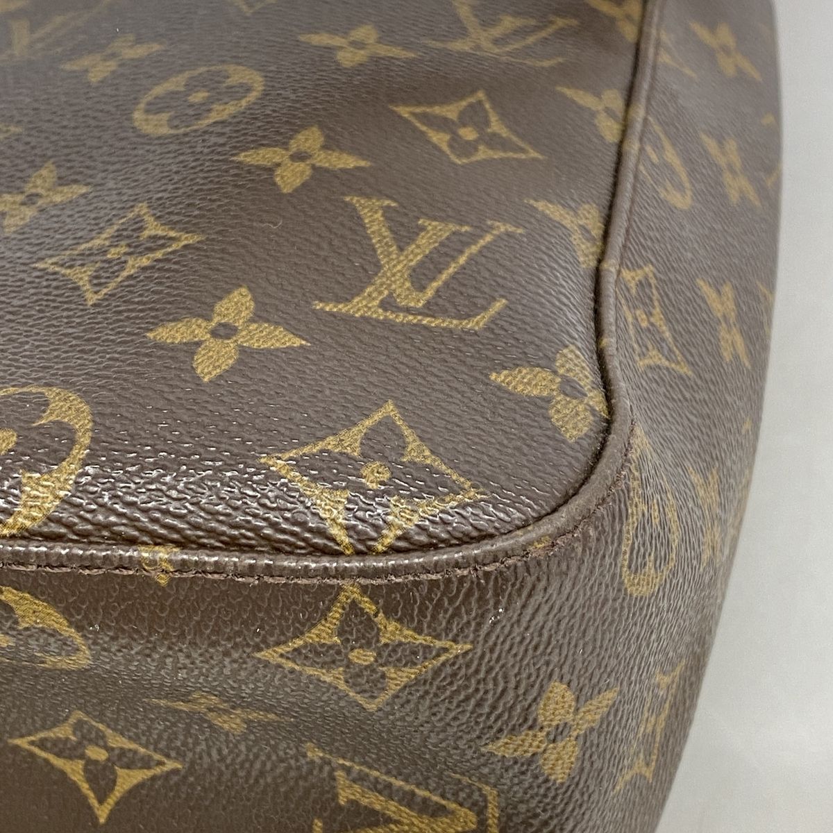 Louis Vuitton Shoulder Bag Monogram Looping GM Brown — view 6