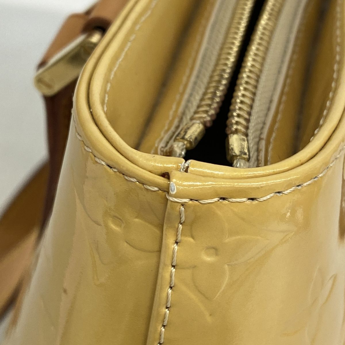 Louis Vuitton Tote Vernis Houston Beige — view 7