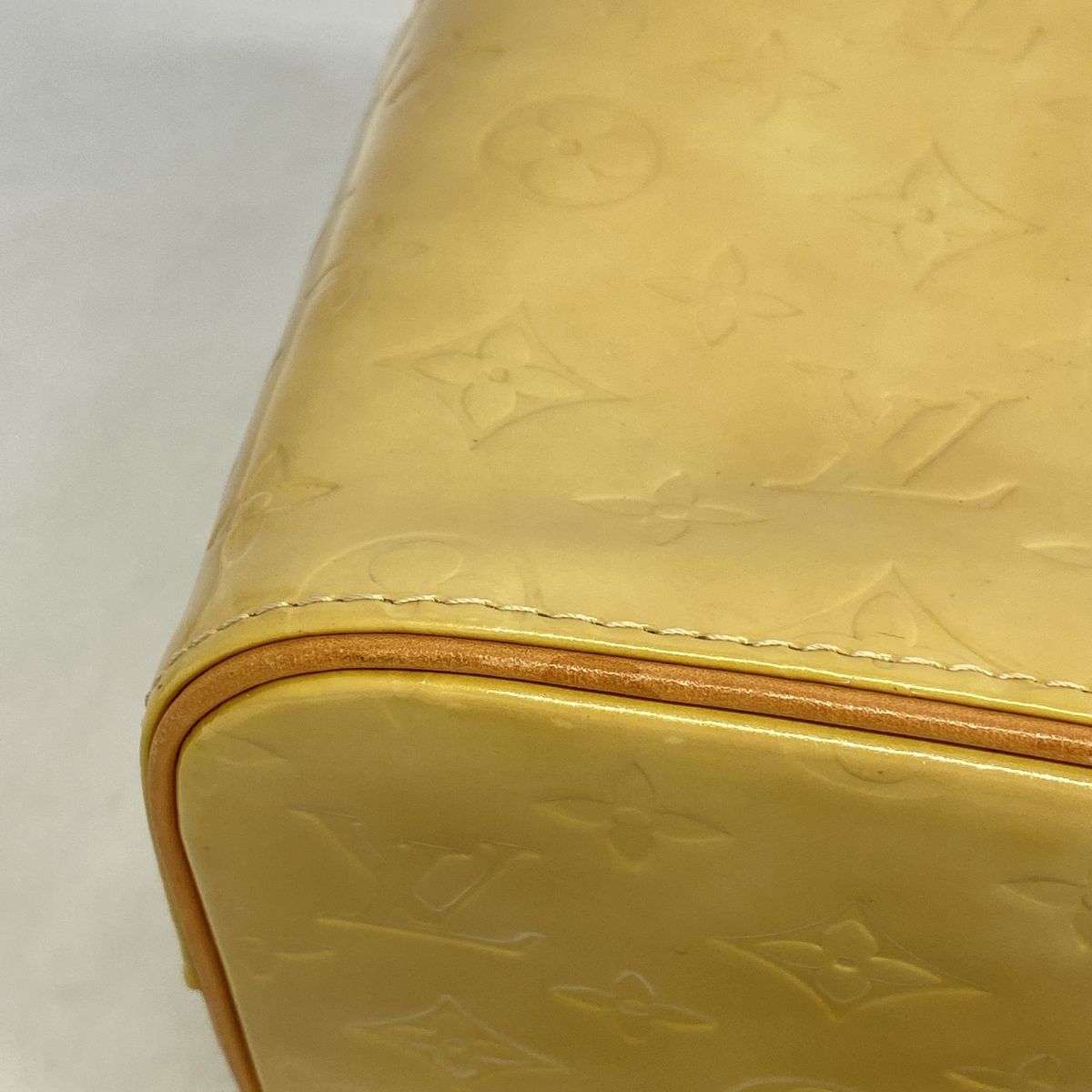 Louis Vuitton Tote Vernis Houston Beige — view 6