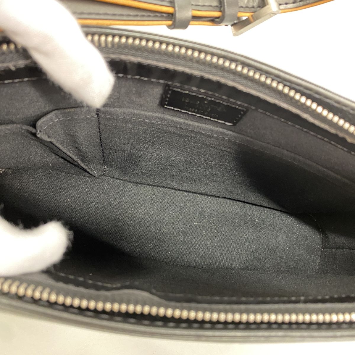 Louis Vuitton Shoulder Bag Monogram Matt Alston Noir — view 4