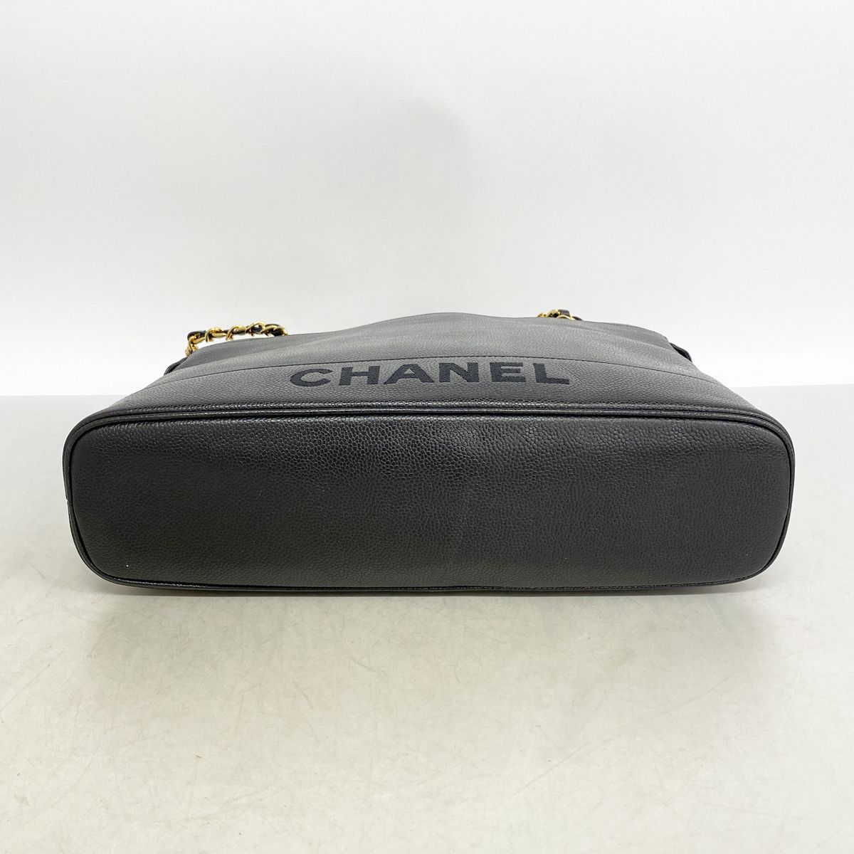 Chanel Chain Tote Caviar Leather Black Gold — view 3