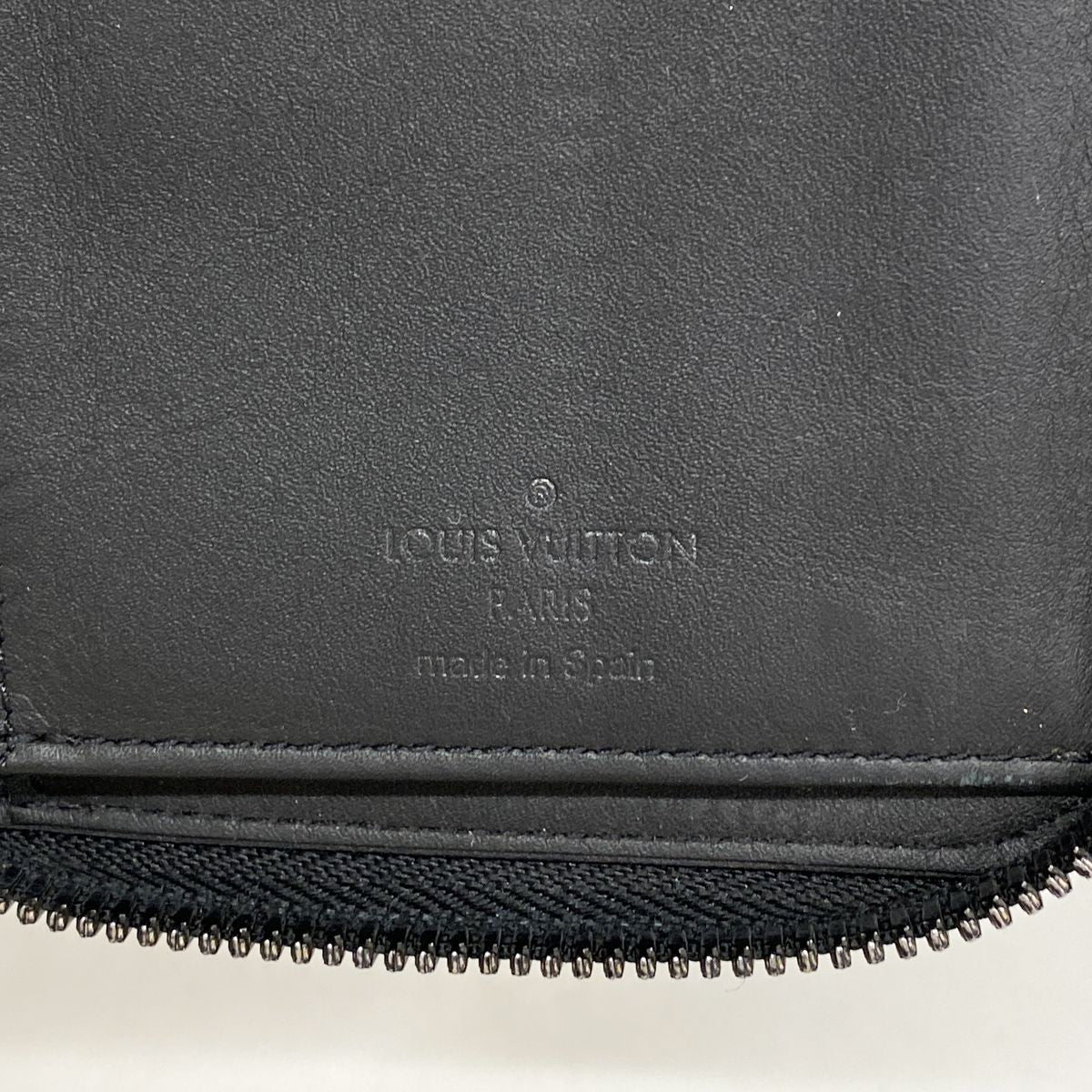 Louis Vuitton Wallet Monogram Shadow Zippy Vertical Black — view 4