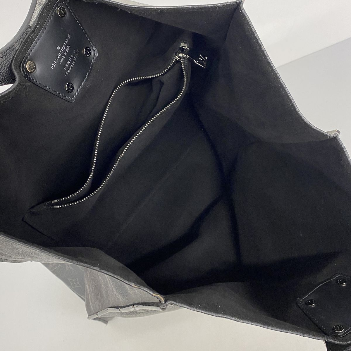 Louis Vuitton Tote Monogram Eclipse Split Black Gray — view 4