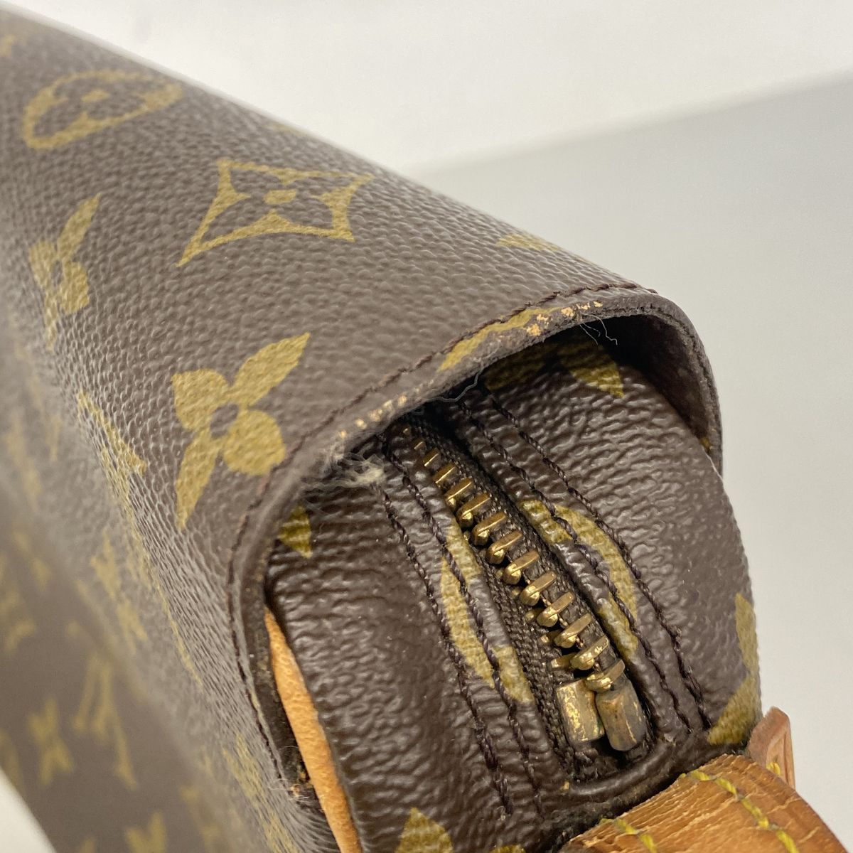 Louis Vuitton Shoulder Bag Monogram Saint Germain 24 Brown — view 7