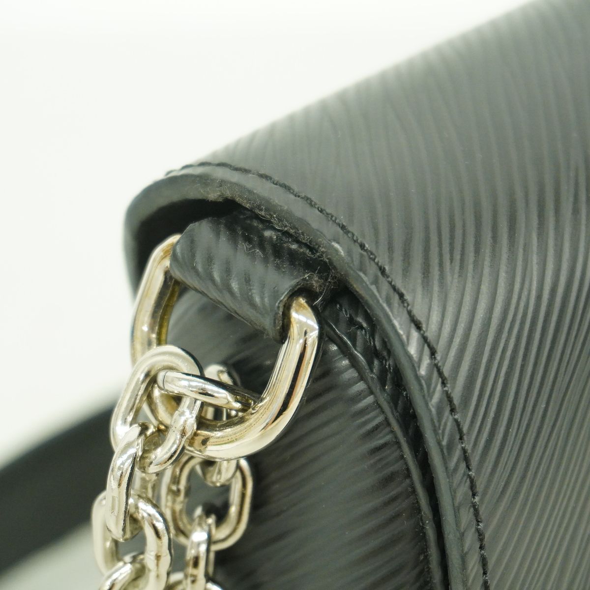 Louis Vuitton Shoulder Bag Epi Twist PM Noir — view 7