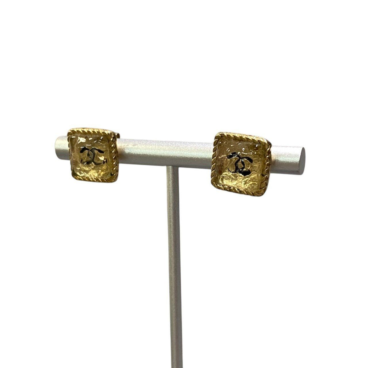 Chanel 2000 Cruise CC Logo Square Earrings Gold — view 2