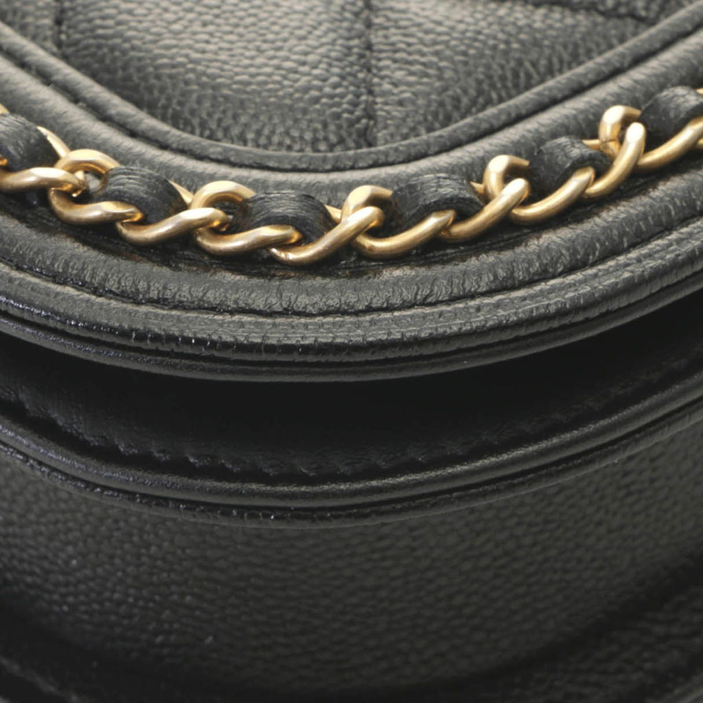 Chanel Chain Shoulder Bag Caviar Leather Black — view 5