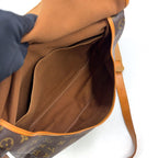 Louis Vuitton Saumur 35 Monogram Leather Brown Light Shoulder Bag Gold — view 3