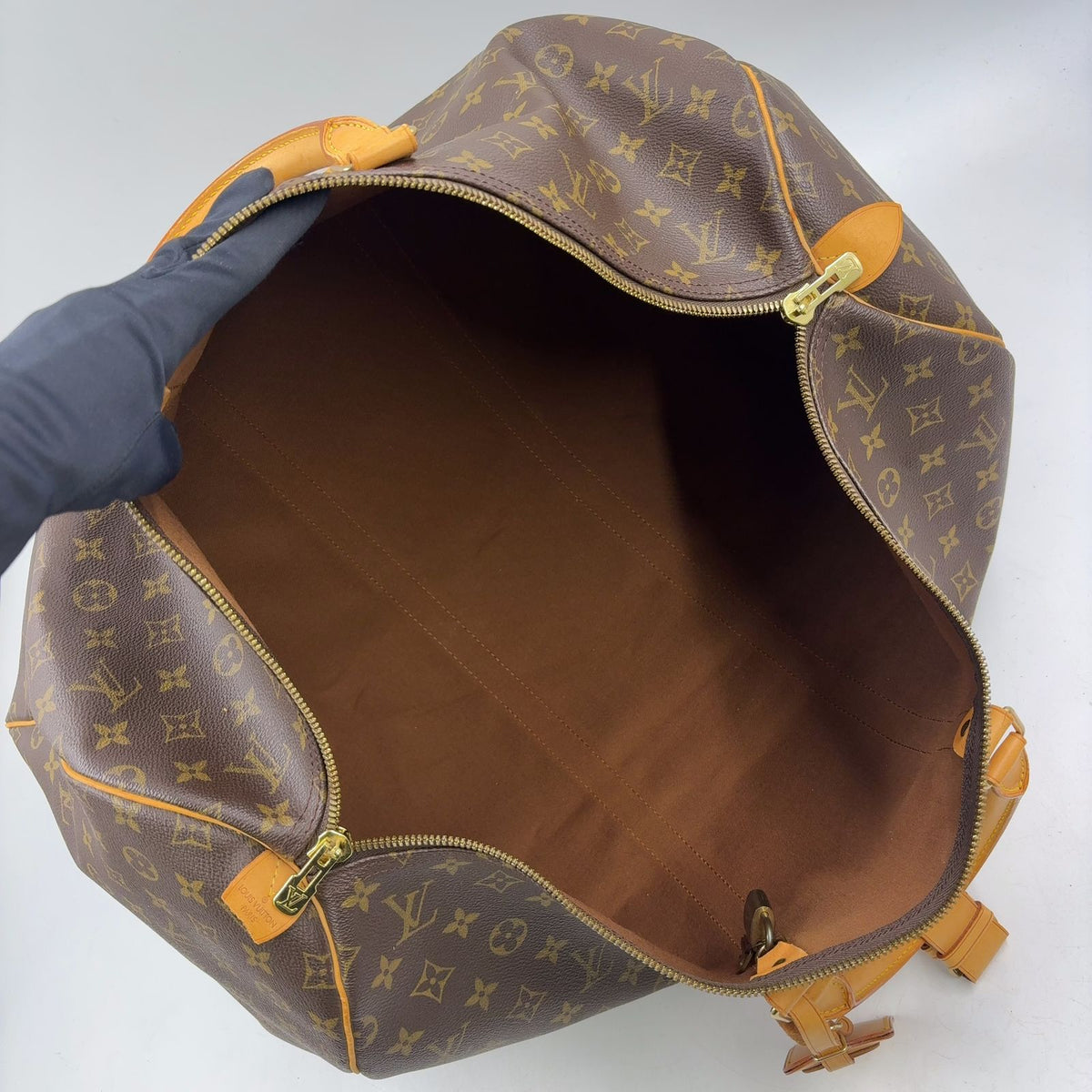 Louis Vuitton Keepall 55 Monogram Leather Brown Light Boston Bag Gold — view 3