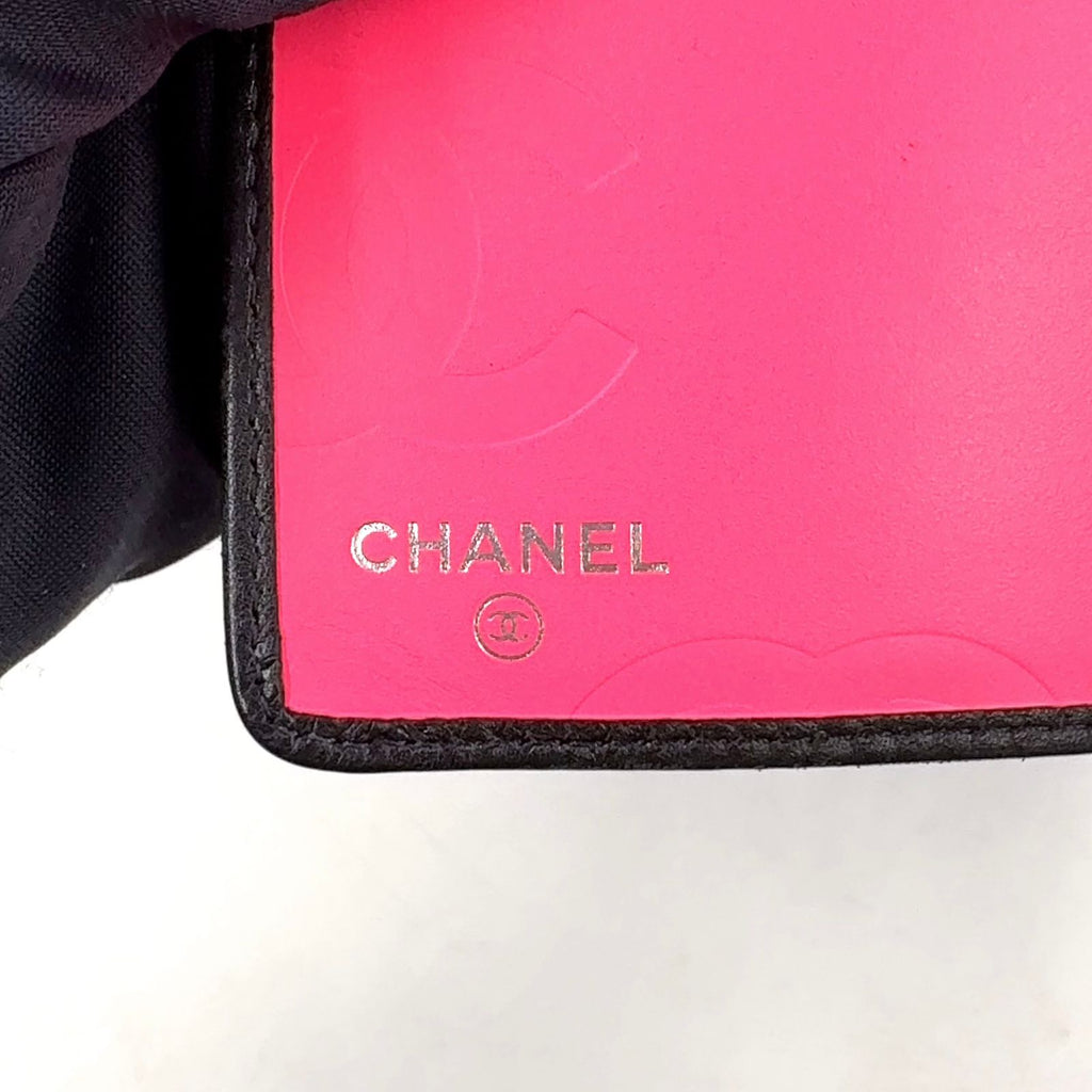 Chanel Cambon Line CC Logo Patent Leather Pink Black Bifold Wallet Silver — view 4