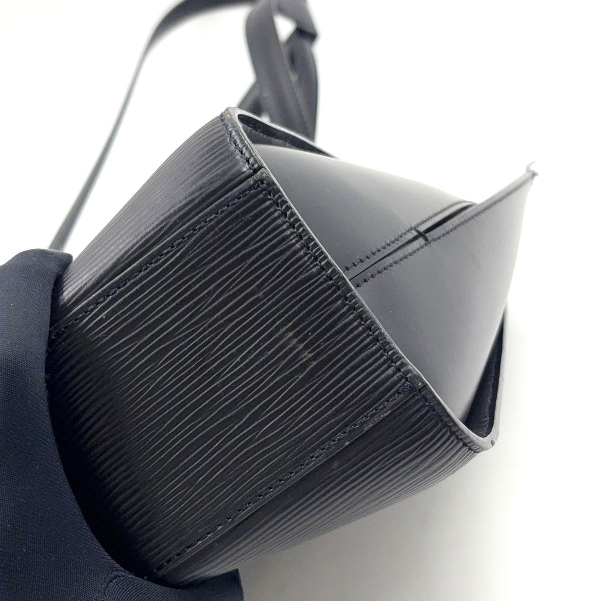 Louis Vuitton Duplex Epi Noir Leather Black Shoulder Bag Gold — view 7