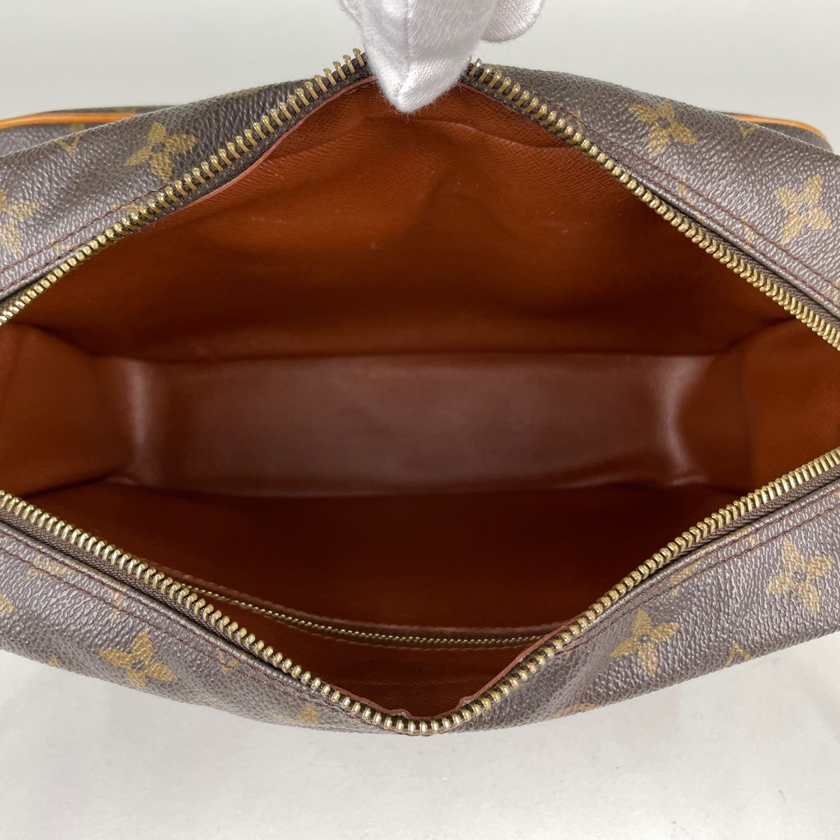 Louis Vuitton Nile Shoulder Bag Monogram Brown — view 8