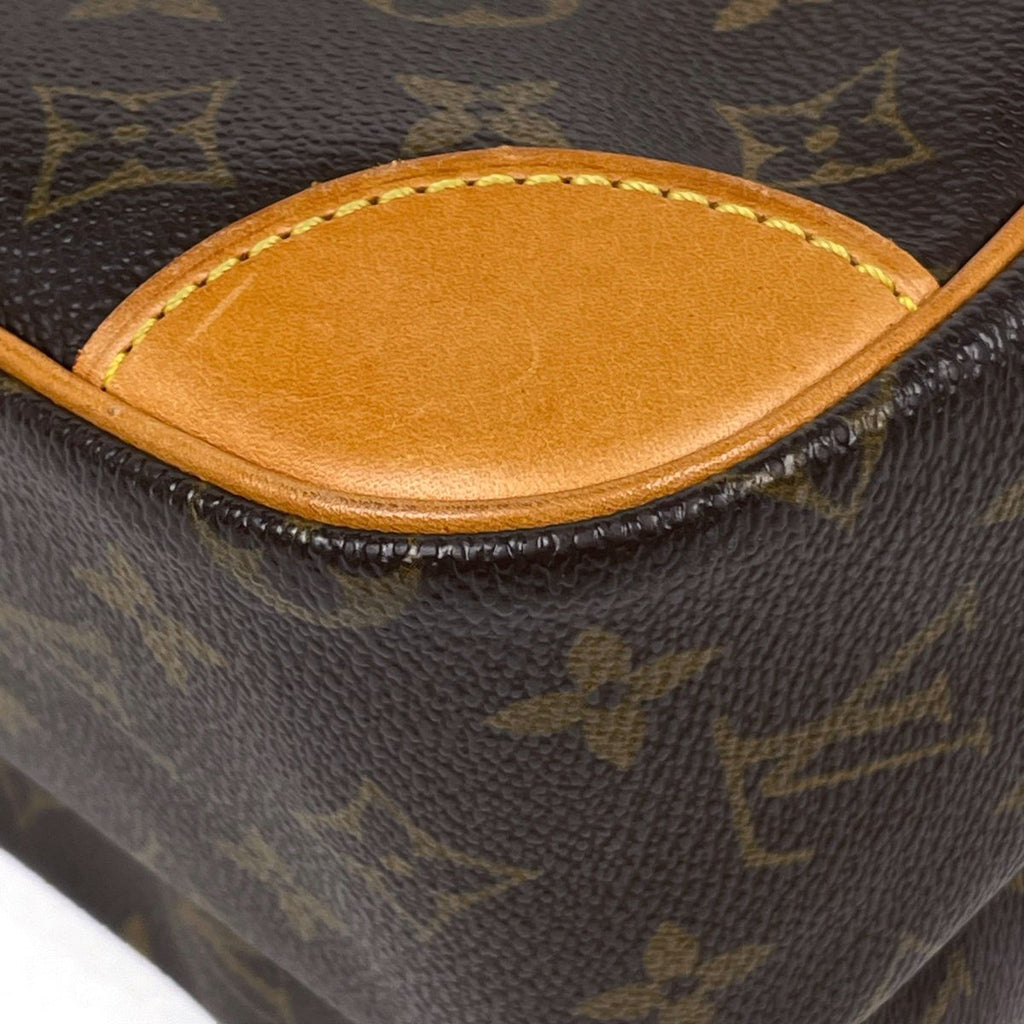 Louis Vuitton Nile Shoulder Bag Monogram Brown — view 3