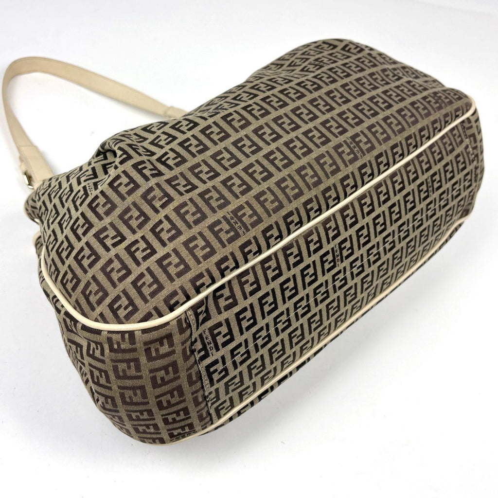 Fendi Tote Zucchino Pattern Canvas Beige White — view 2