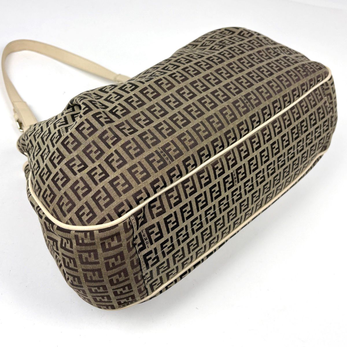 Fendi Tote Zucchino Pattern Canvas Beige White — view 2