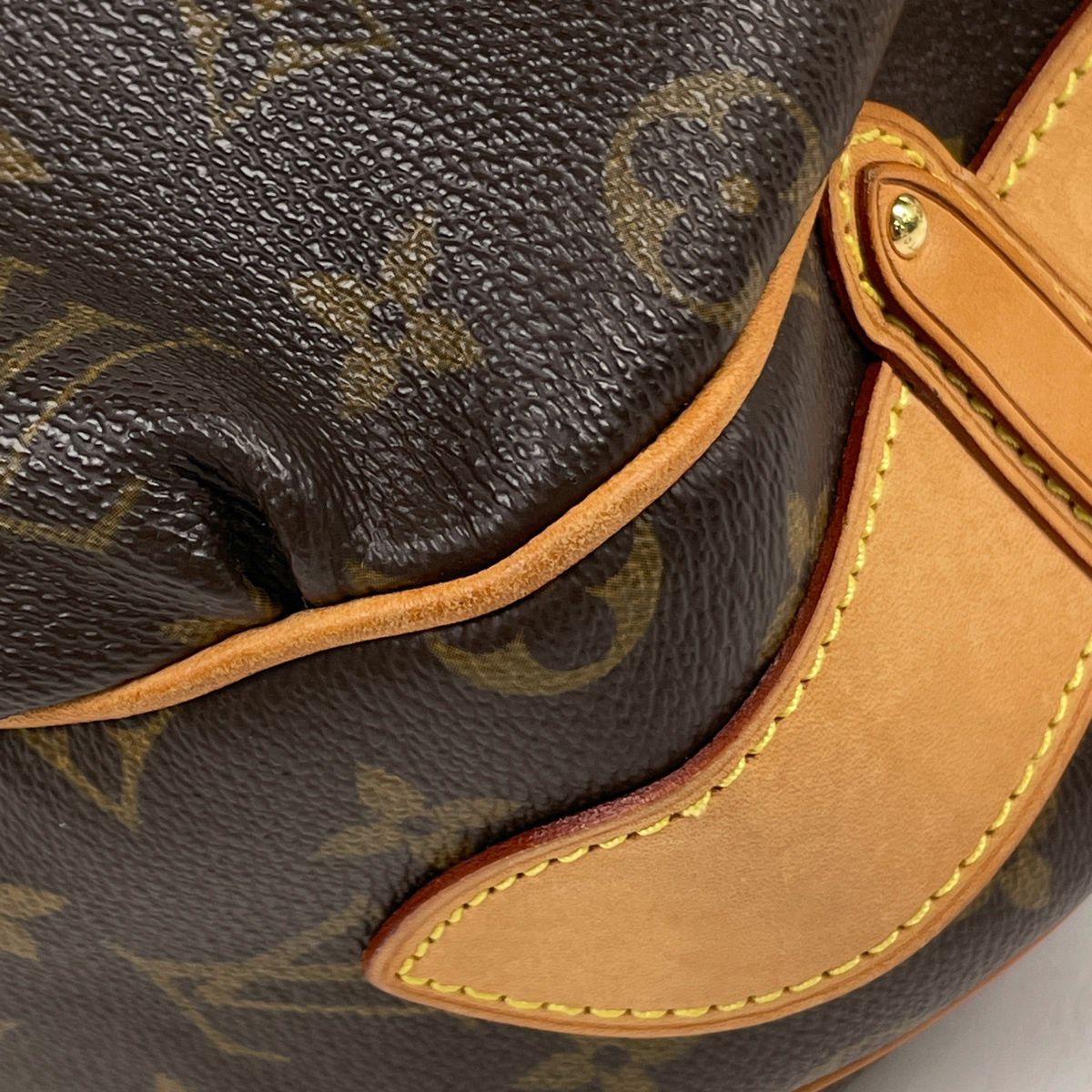 Louis Vuitton Tulum GM Shoulder Bag Monogram Brown — view 3