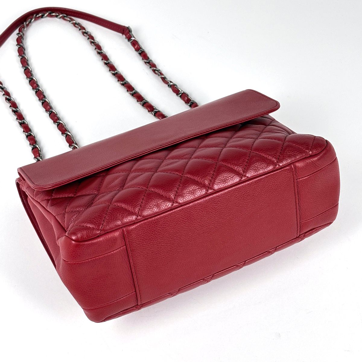 Chanel Shoulder Bag CC Logo Double Face Caviar Leather — view 2