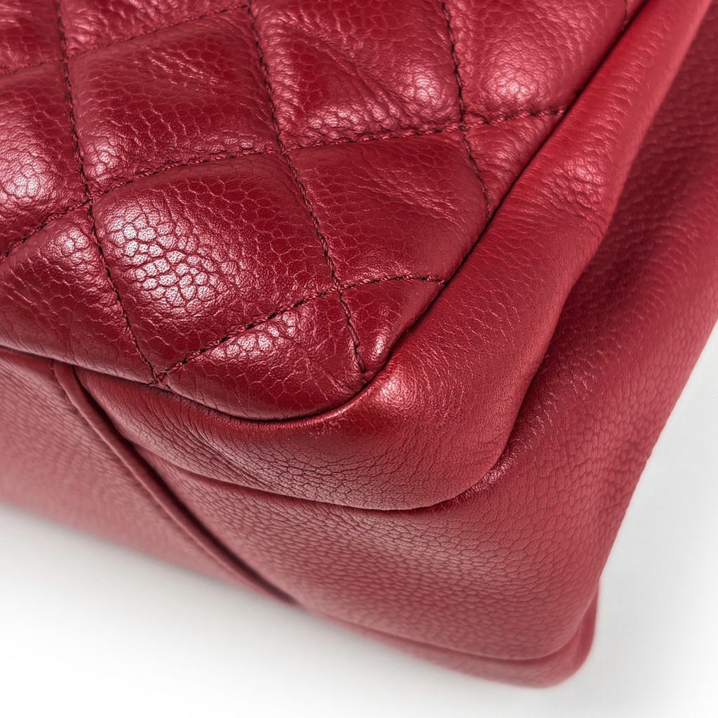Chanel Shoulder Bag CC Logo Double Face Caviar Leather — view 3