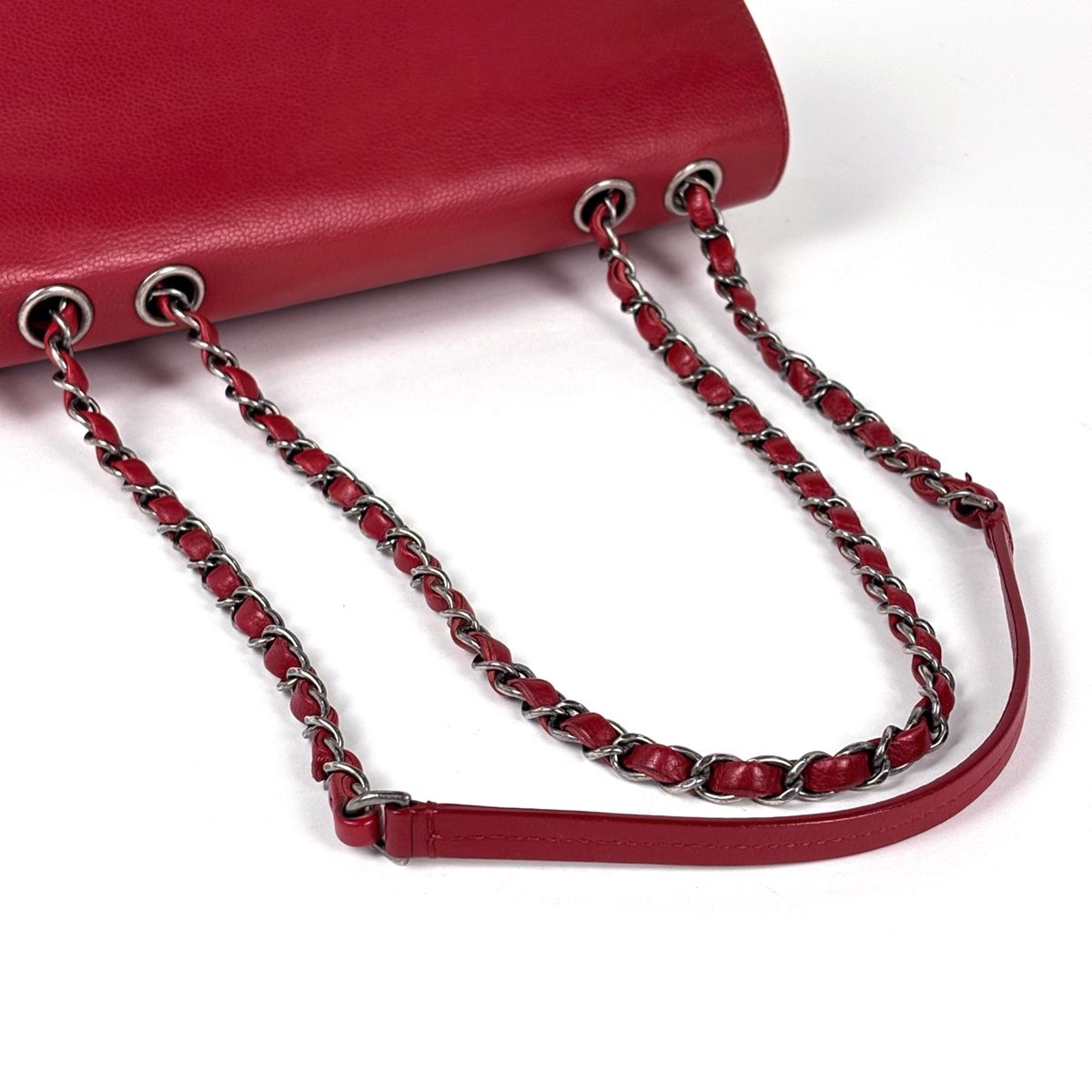 Chanel Shoulder Bag CC Logo Double Face Caviar Leather — view 8