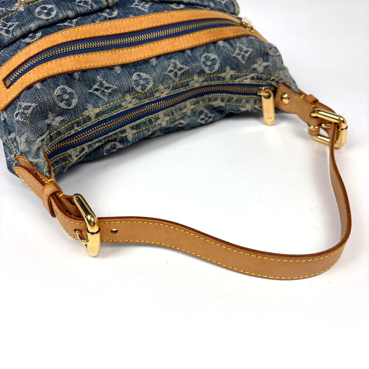 Louis Vuitton Baggy PM Shoulder Bag Monogram Denim Blue — view 6
