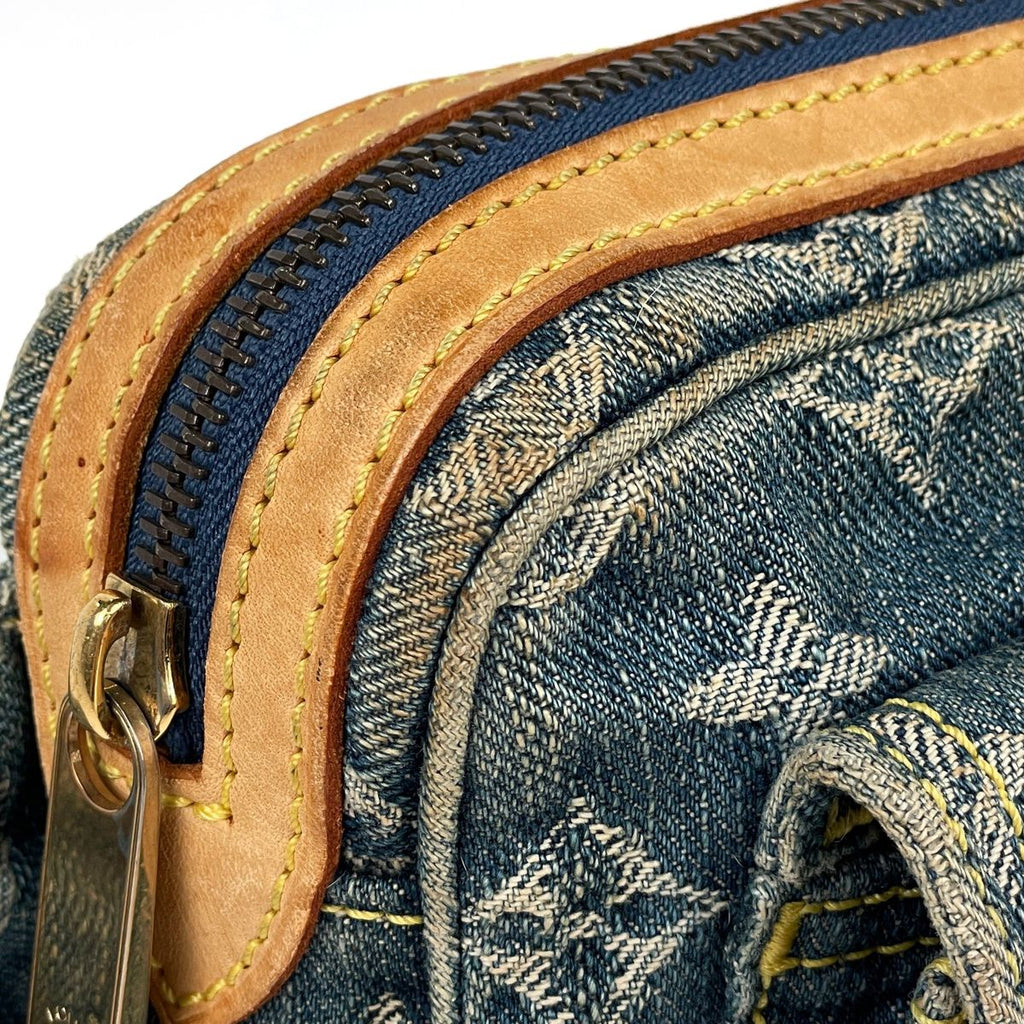 Louis Vuitton Bum Bag Monogram Denim Blue — view 6