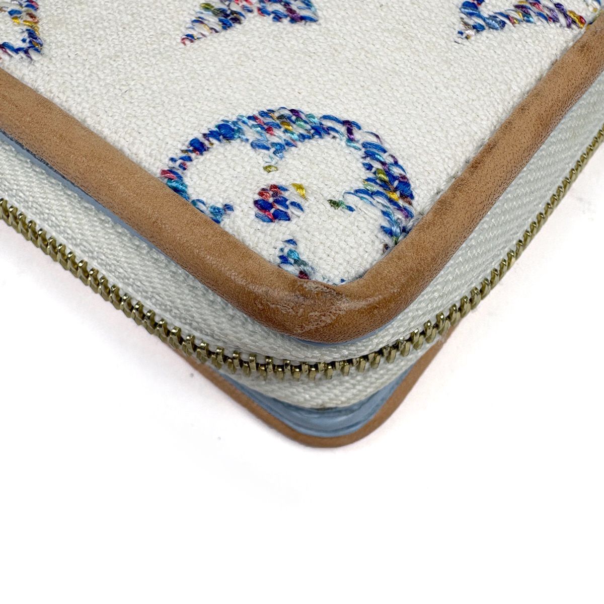 Louis Vuitton Portefeuille Lou Bifold Wallet Monogram Jacquard Beige — view 3