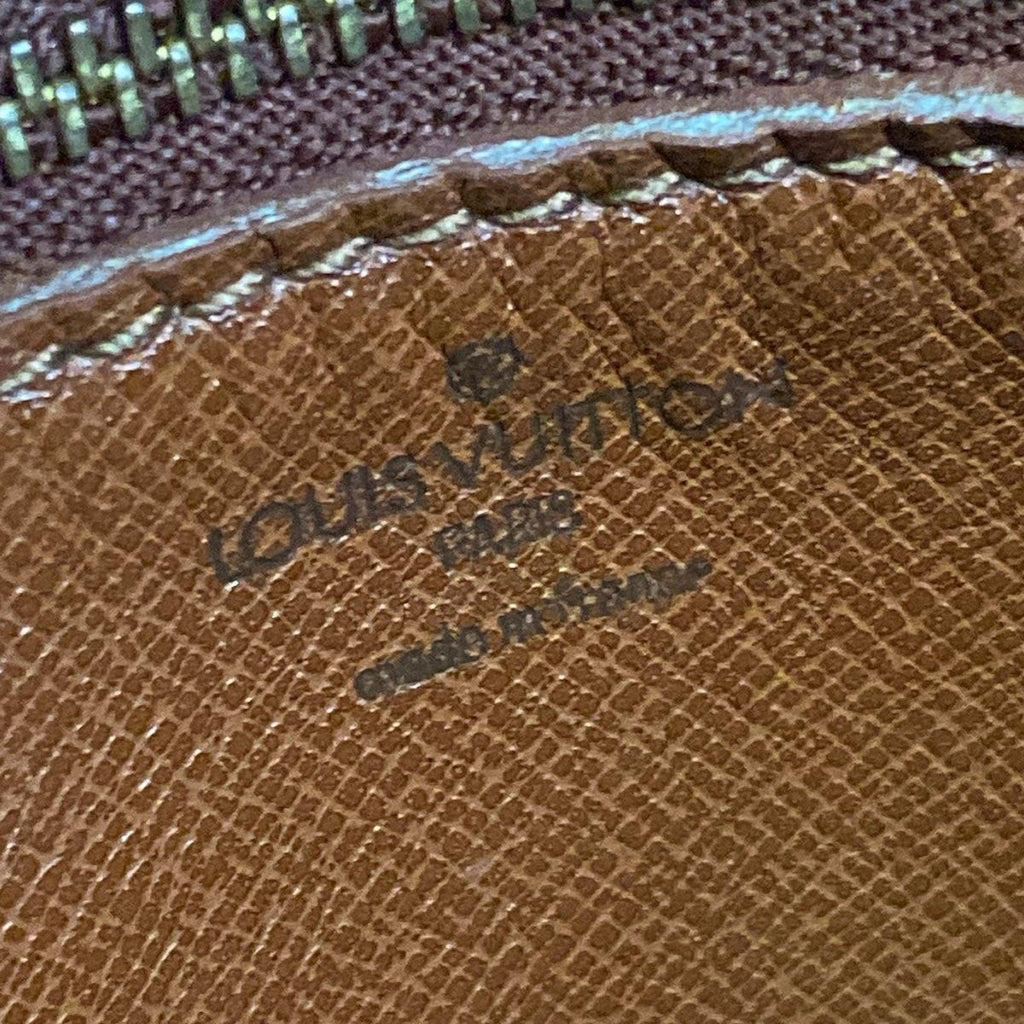 Louis Vuitton Shoulder Bag Monogram Trocadero 27 — view 8