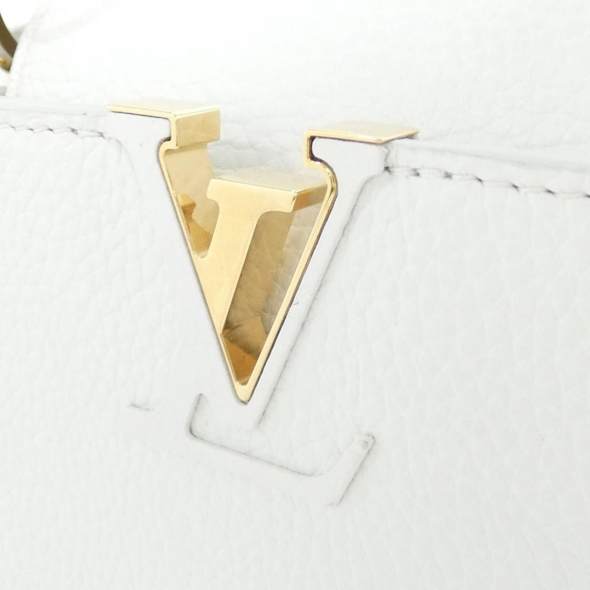 Louis Vuitton Capucines BB Bag — view 4