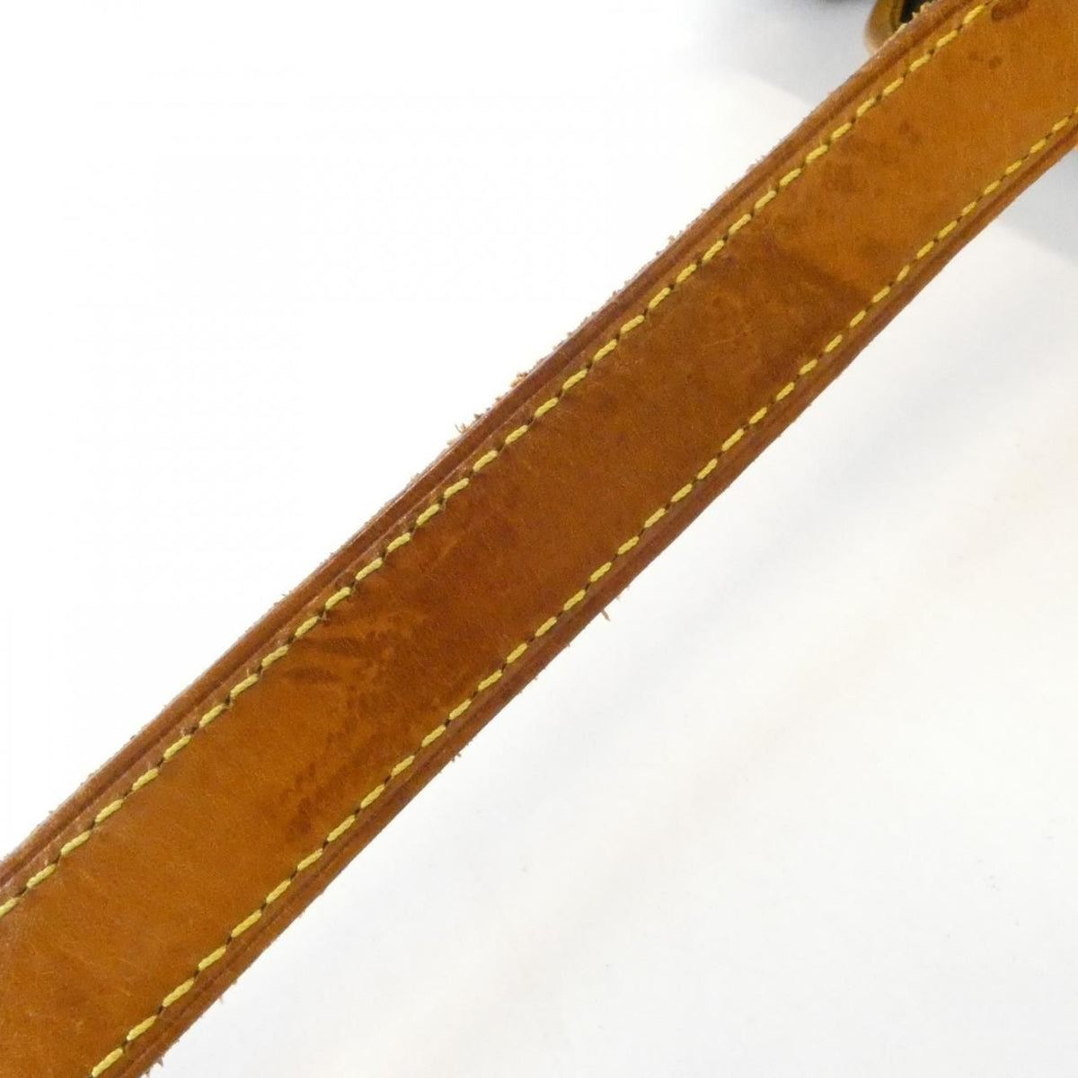 Louis Vuitton Monogram Saumur 30 Crossbody — view 6