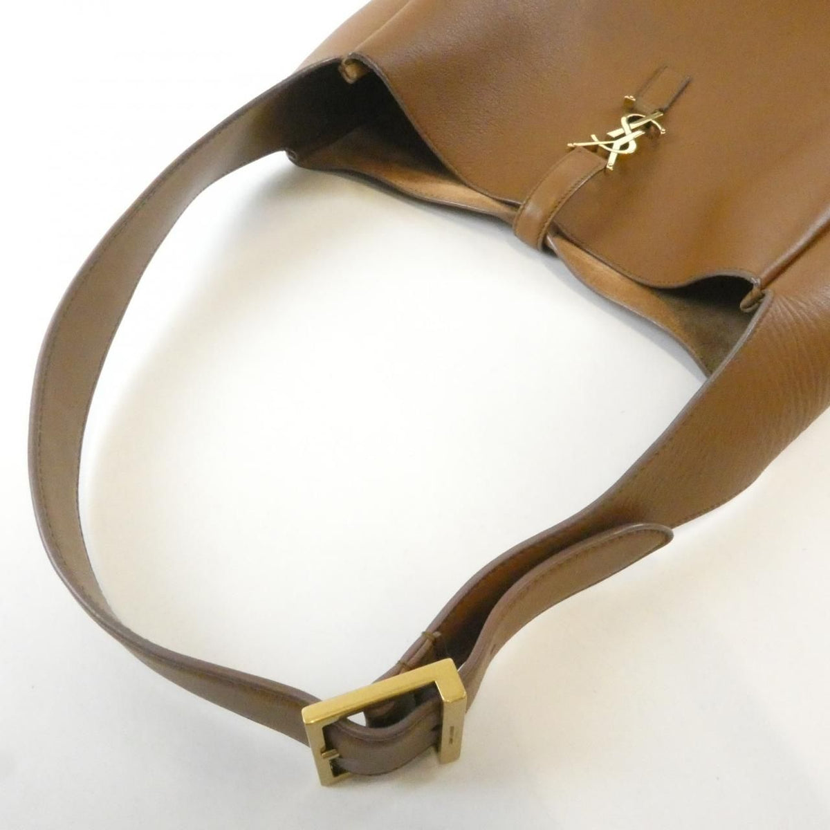 Saint Laurent le 5 A7 Soft Large Aaauq Shoulder Bag — view 6