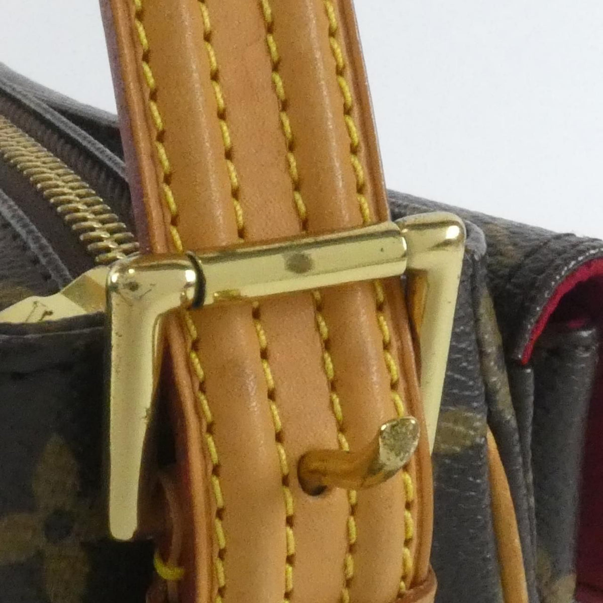 Louis Vuitton Monogram Viva-Cite MM Shoulder Bag — view 5