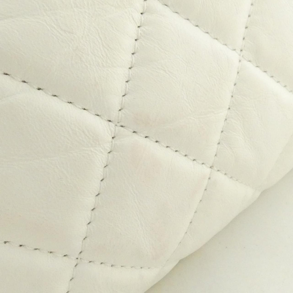 Chanel Bag Handbag White — view 4