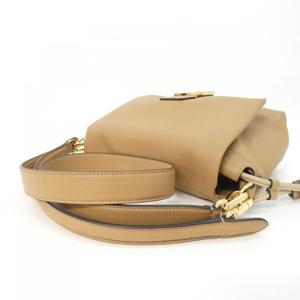Fendi Mamma Baguette Medium Shoulder Bag — view 5